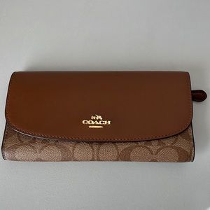 Coach Wallet In A Beautiful Brown. In Excellent C… - image 1